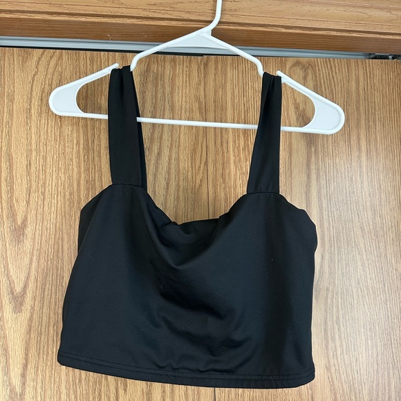 Tops - Chic Black Sleeveless Top